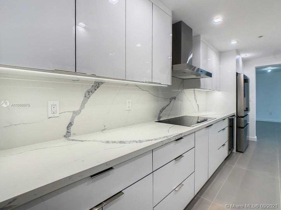 Small Image of 10350 WEST BAY HARBOR DR #8H, Bay Harbor Islands Number 15