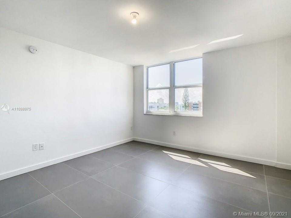 Small Image of 10350 WEST BAY HARBOR DR #8H, Bay Harbor Islands Number 17