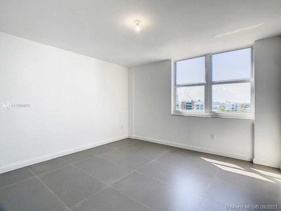 Small Image of 10350 WEST BAY HARBOR DR #8H, Bay Harbor Islands Number 19
