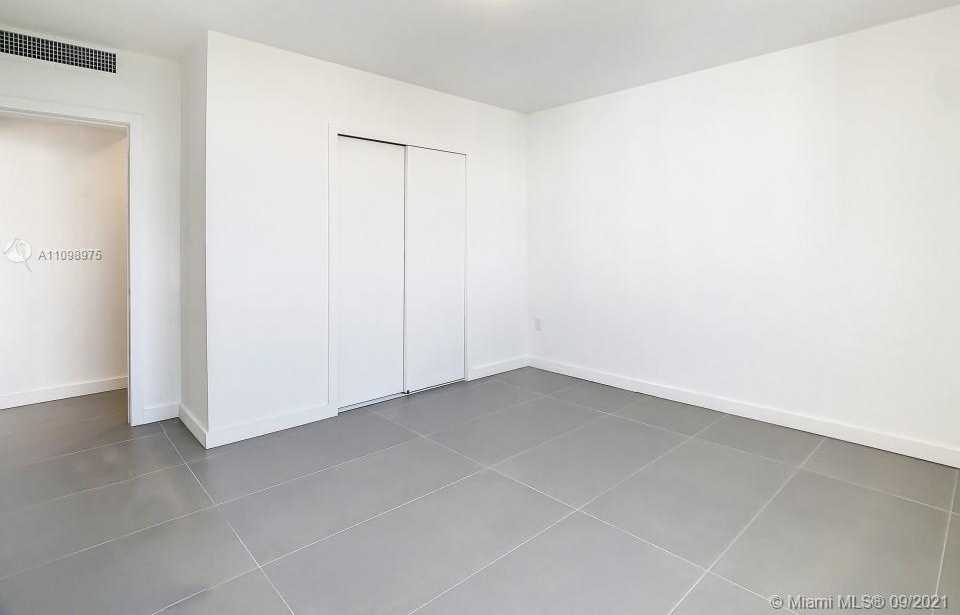 Small Image of 10350 WEST BAY HARBOR DR #8H, Bay Harbor Islands Number 20