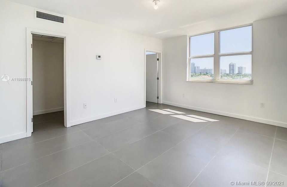 Small Image of 10350 WEST BAY HARBOR DR #8H, Bay Harbor Islands Number 29