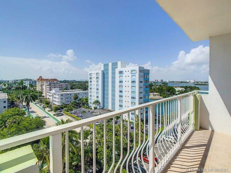Small Image of 10350 WEST BAY HARBOR DR #8H, Bay Harbor Islands Number 36