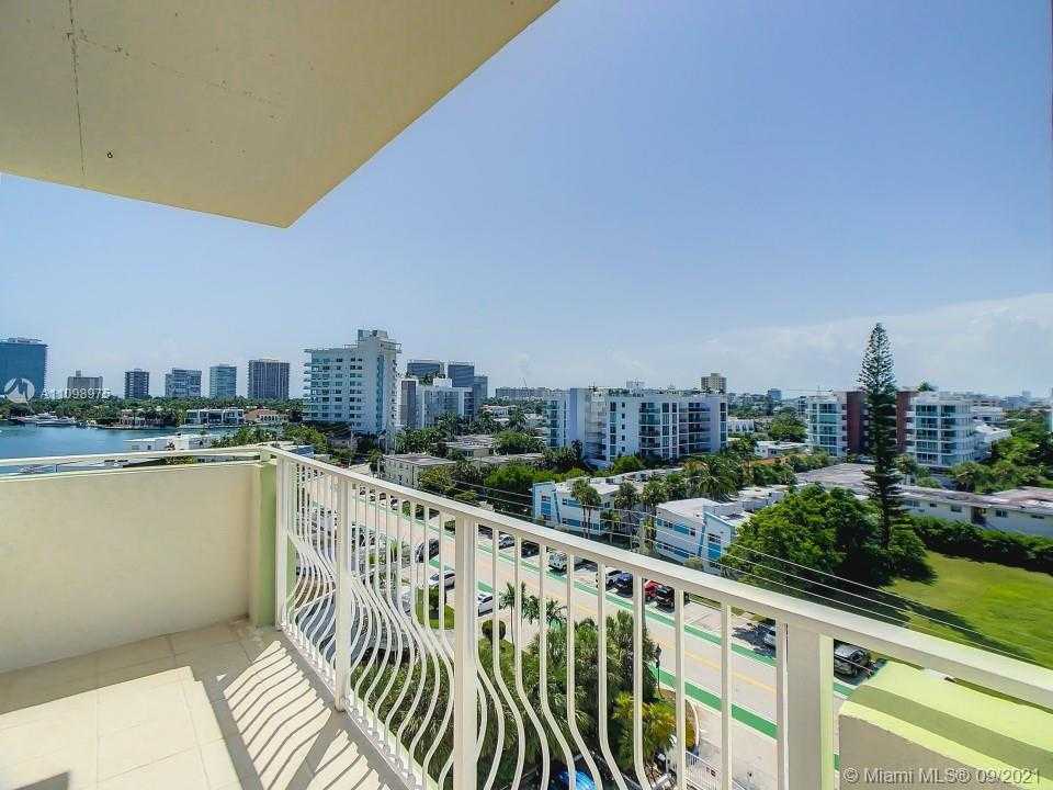 Small Image of 10350 WEST BAY HARBOR DR #8H, Bay Harbor Islands Number 38