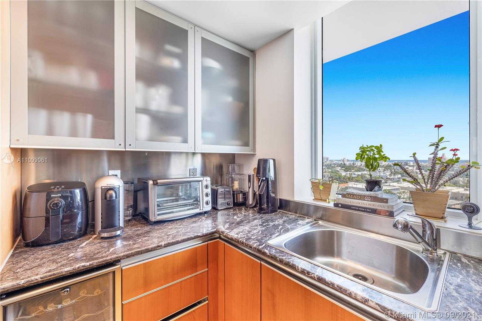 Small Image of 520 WEST AVE #1205, Miami Beach Number 9