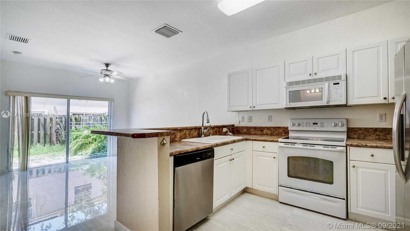 Small Image of 22602 SOUTH WEST 89TH CT, Cutler Bay Number 12