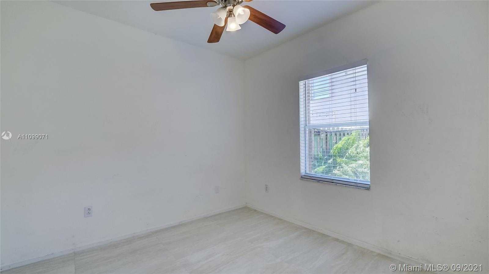 Small Image of 22602 SOUTH WEST 89TH CT, Cutler Bay Number 19