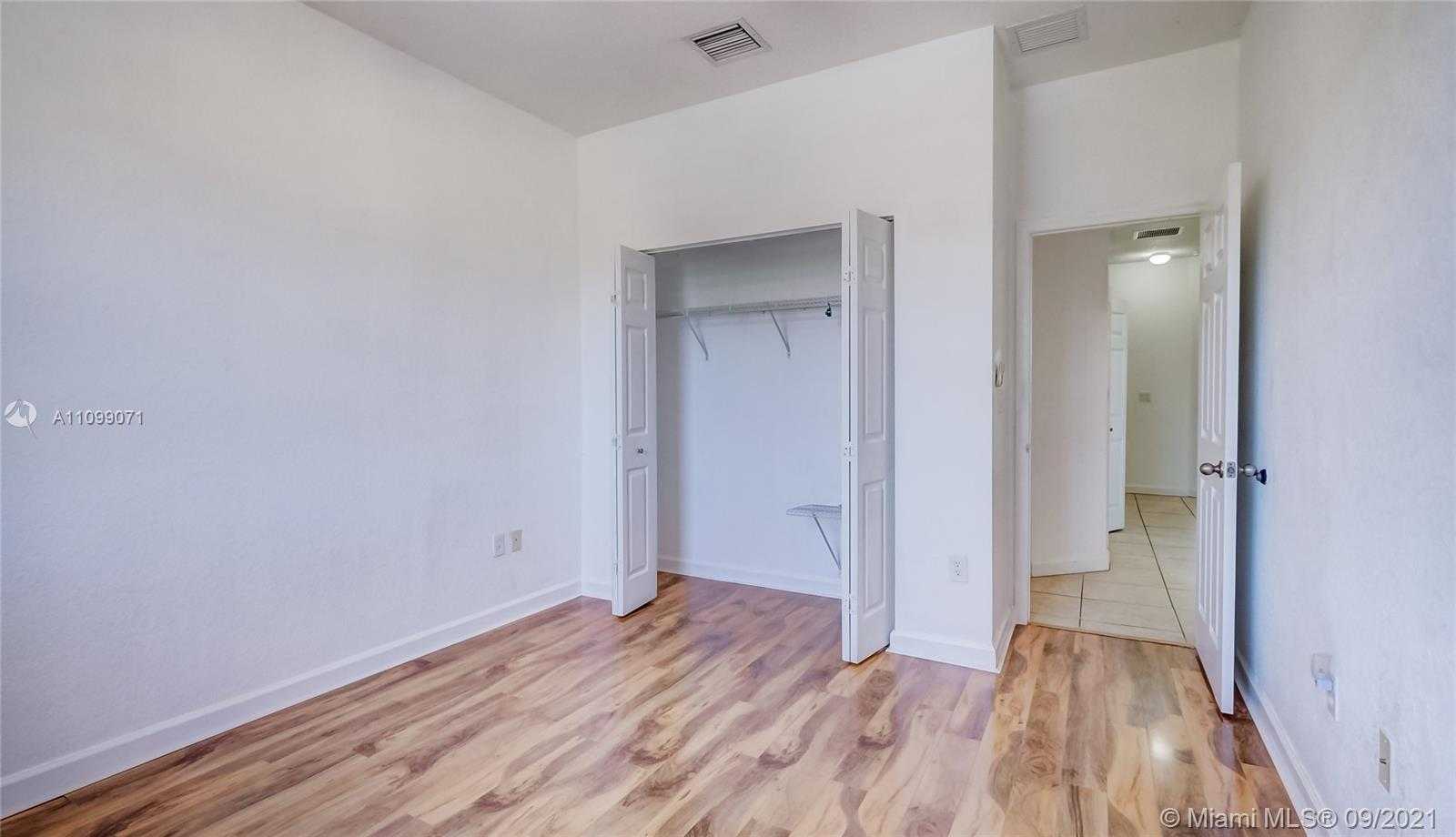 Small Image of 22602 SOUTH WEST 89TH CT, Cutler Bay Number 27