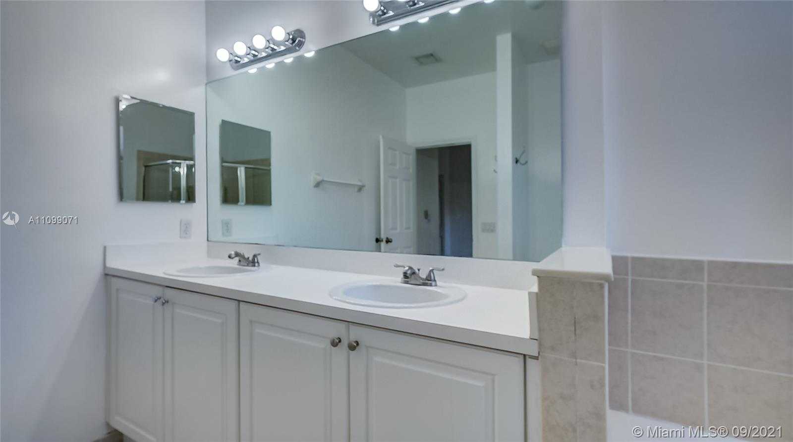 Small Image of 22602 SOUTH WEST 89TH CT, Cutler Bay Number 37
