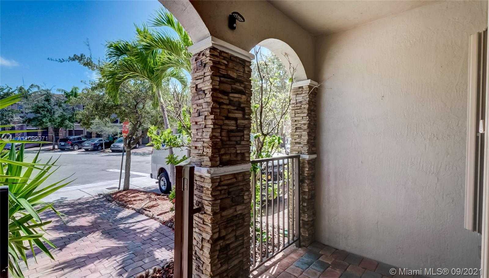 Small Image of 22602 SOUTH WEST 89TH CT, Cutler Bay Number 5