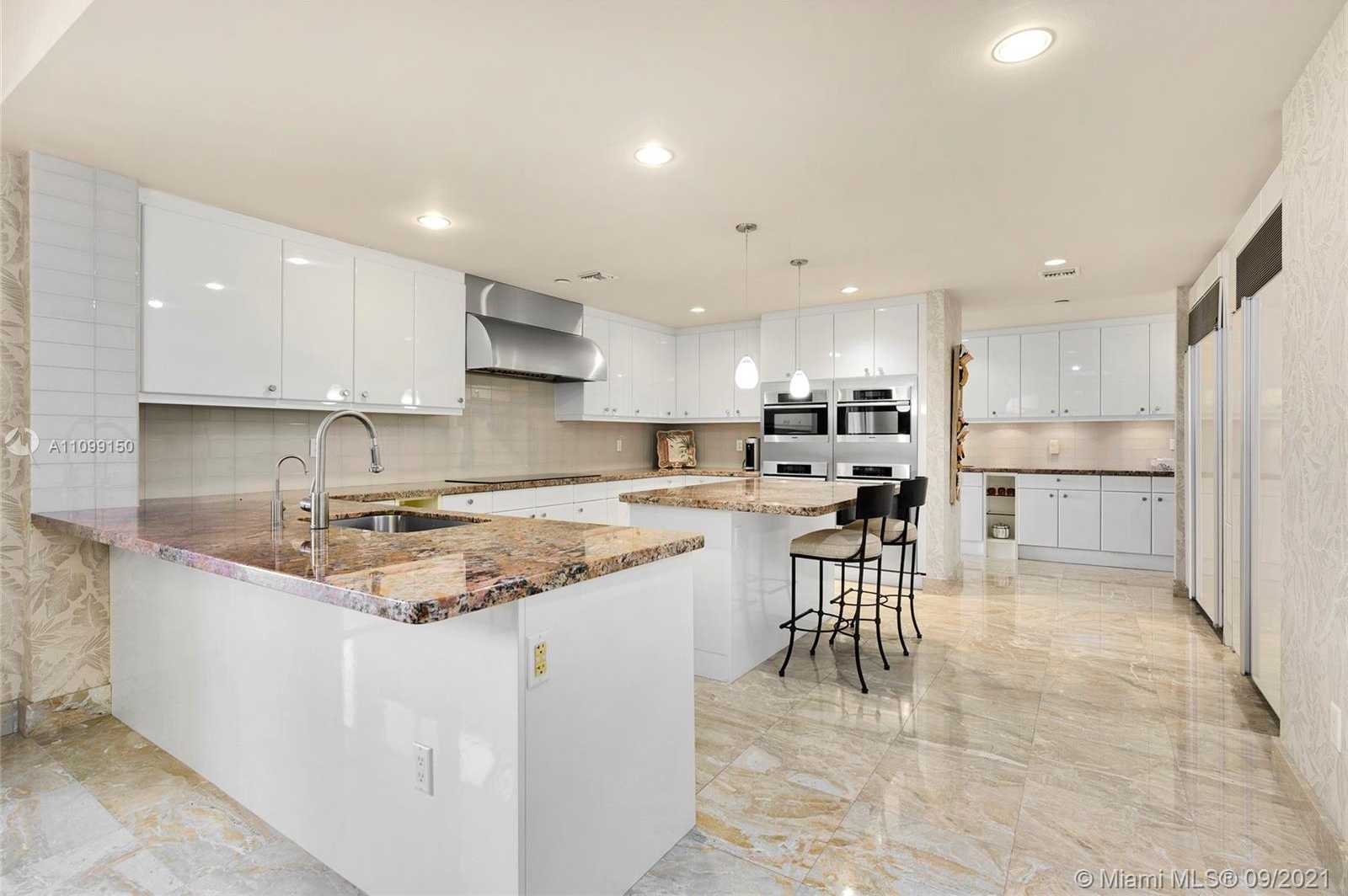 Small Image of 7822 FISHER ISLAND DR #7822, Miami Beach Number 18