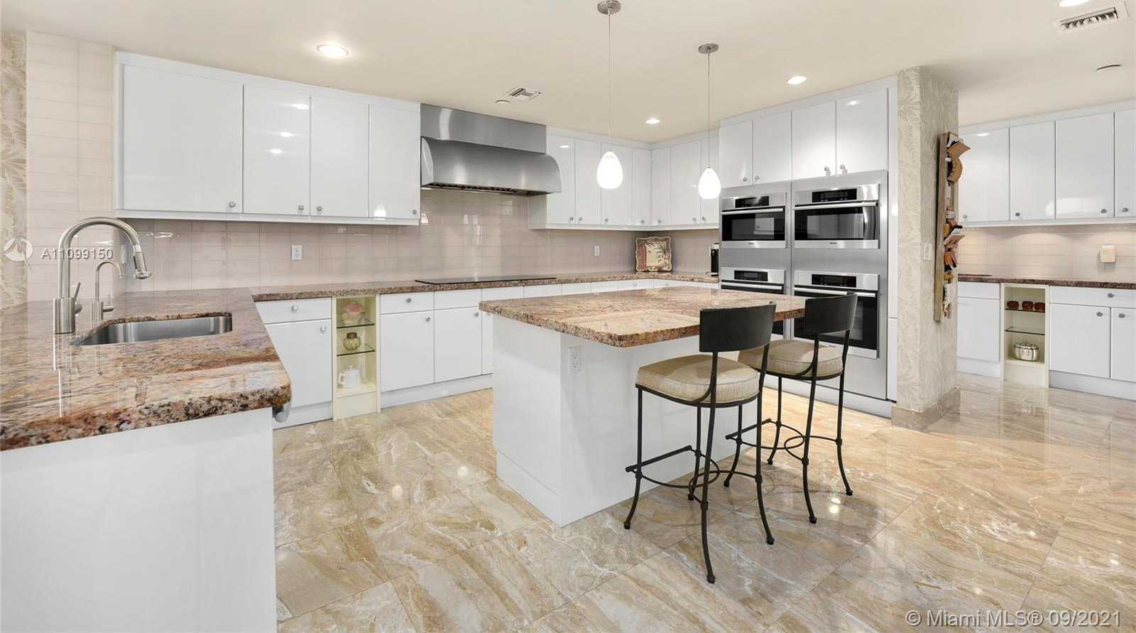 Small Image of 7822 FISHER ISLAND DR #7822, Miami Beach Number 19