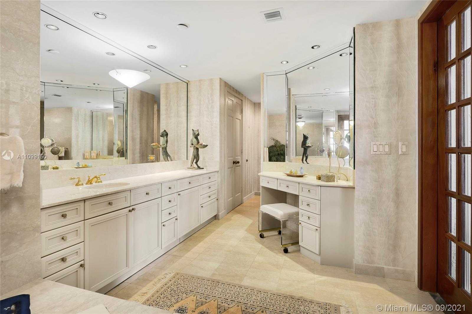 Small Image of 7822 FISHER ISLAND DR #7822, Miami Beach Number 34