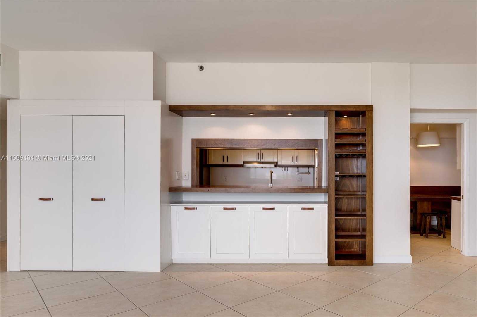 Small Image of 151 CRANDON BLVD #824, Key Biscayne Number 4