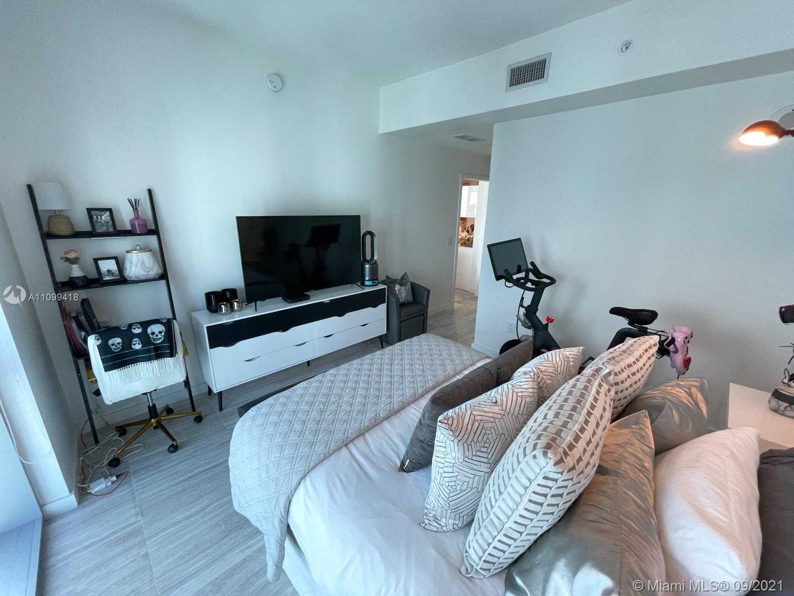 Small Image of 851 NORTH EAST 1ST AVE #4307, Miami Number 13