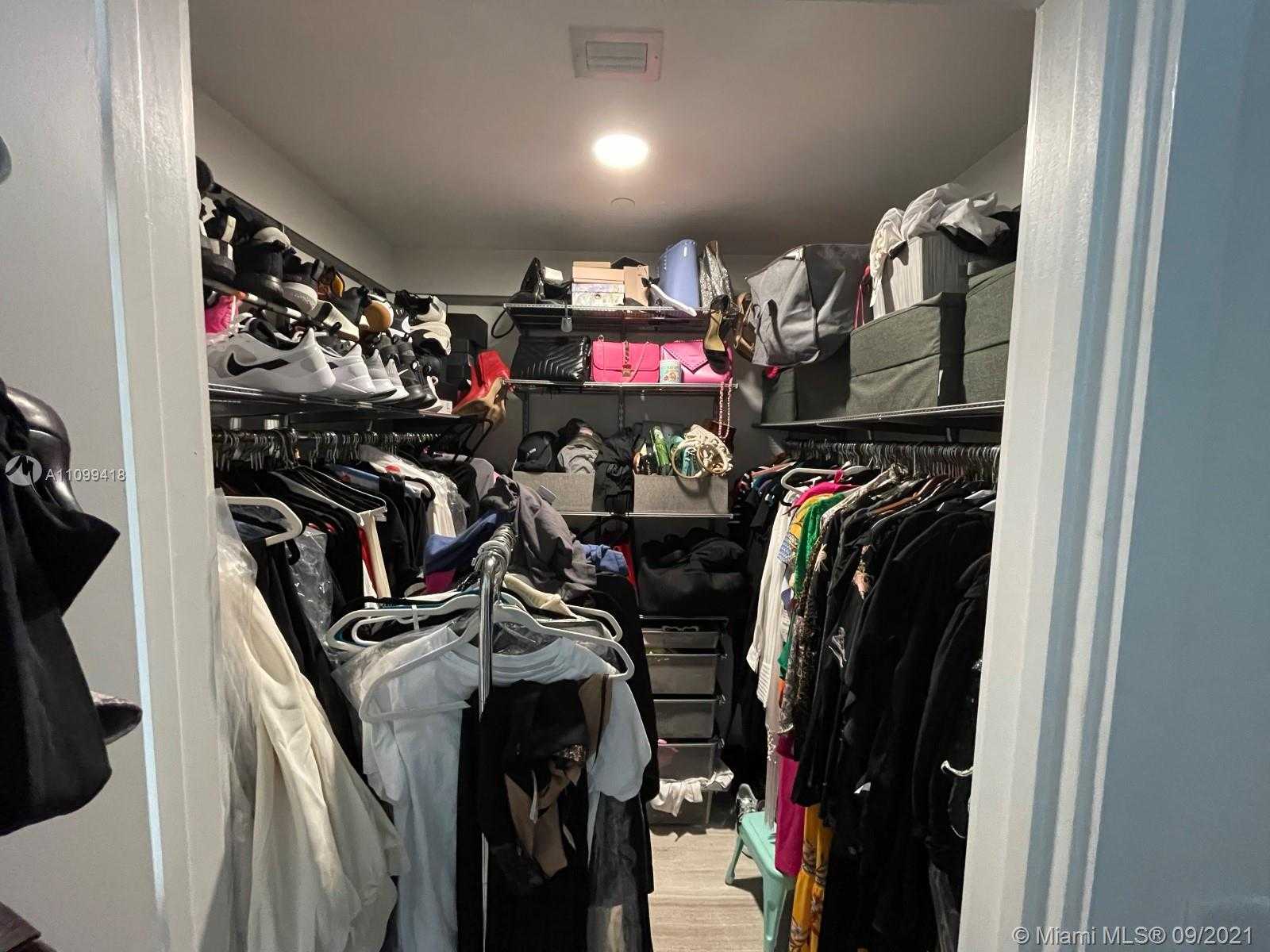 Small Image of 851 NORTH EAST 1ST AVE #4307, Miami Number 22