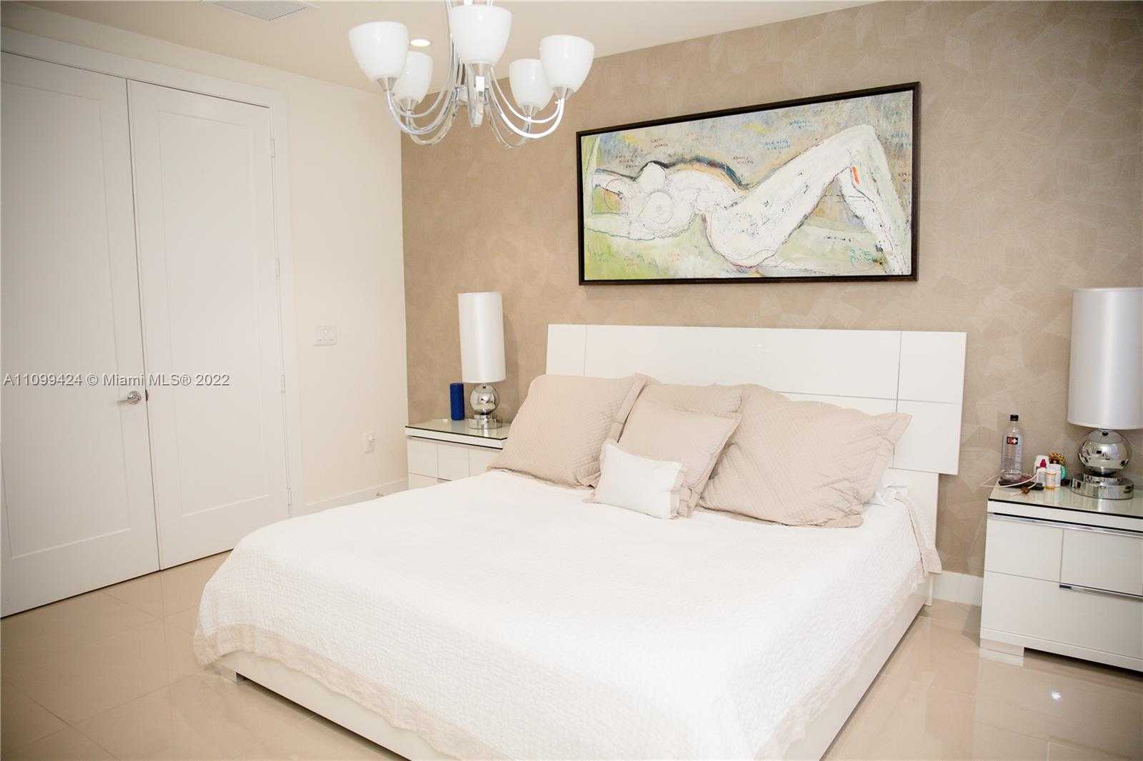 Small Image of 6641 NORTH WEST 105TH CT, Doral Number 15