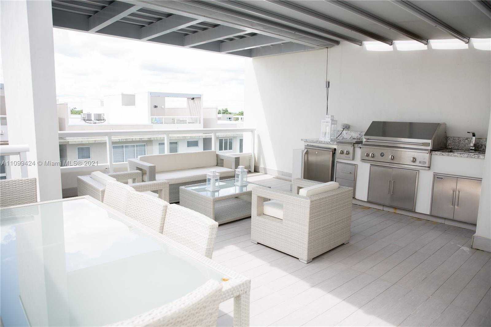 Small Image of 6641 NORTH WEST 105TH CT, Doral Number 3