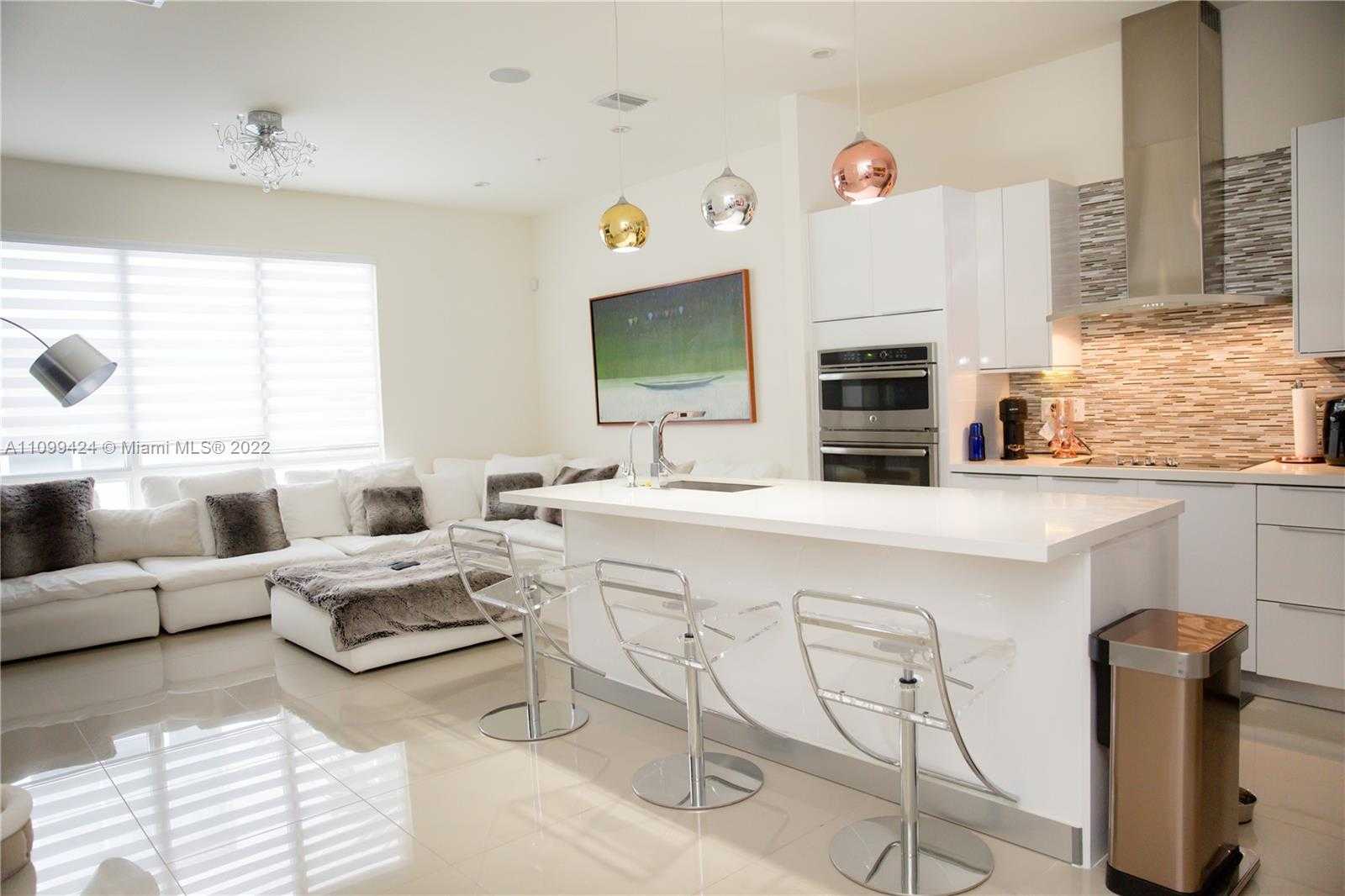Small Image of 6641 NORTH WEST 105TH CT, Doral Number 30
