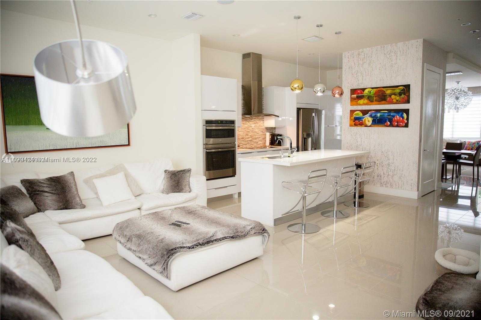 Small Image of 6641 NORTH WEST 105TH CT, Doral Number 43