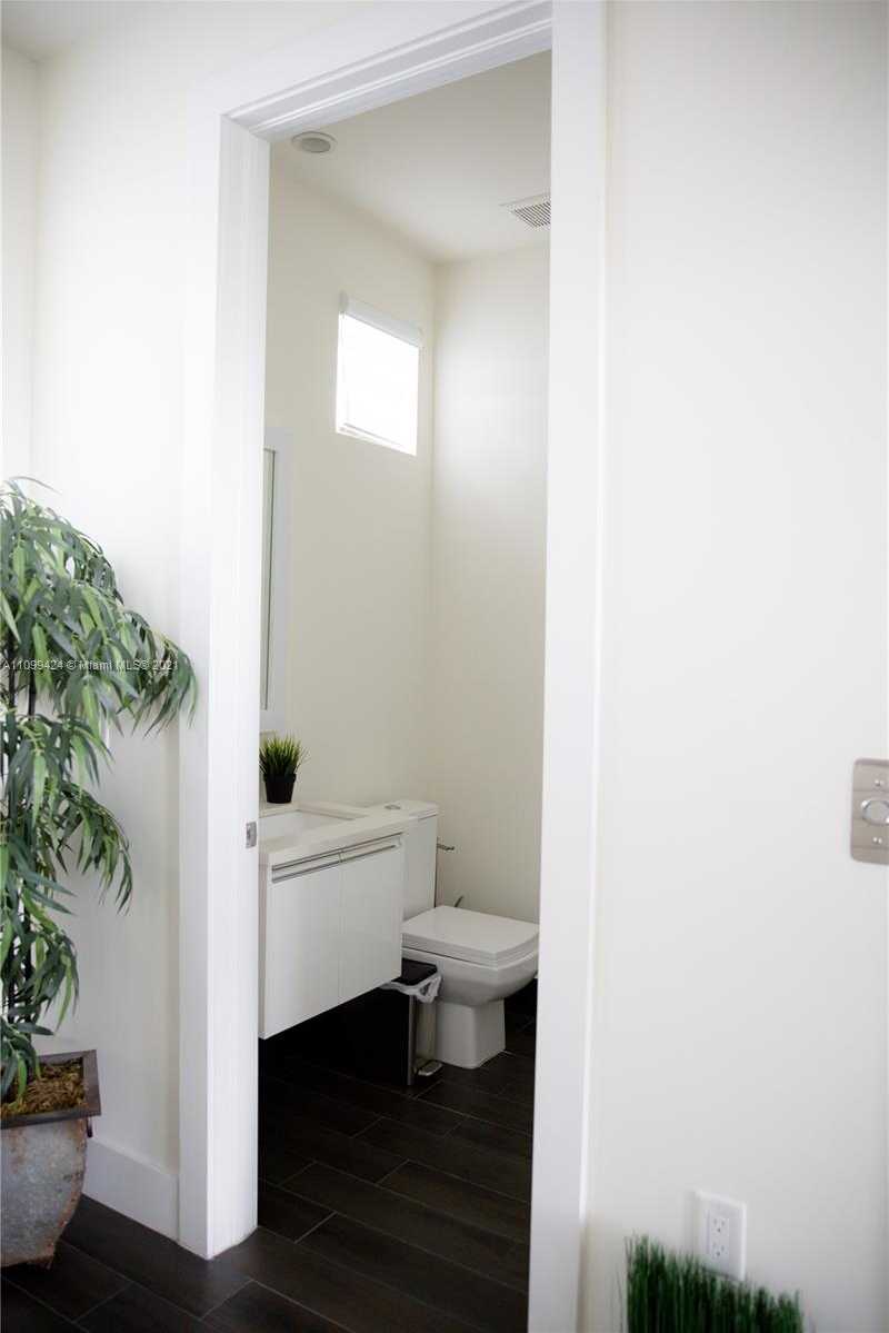 Small Image of 6641 NORTH WEST 105TH CT, Doral Number 6