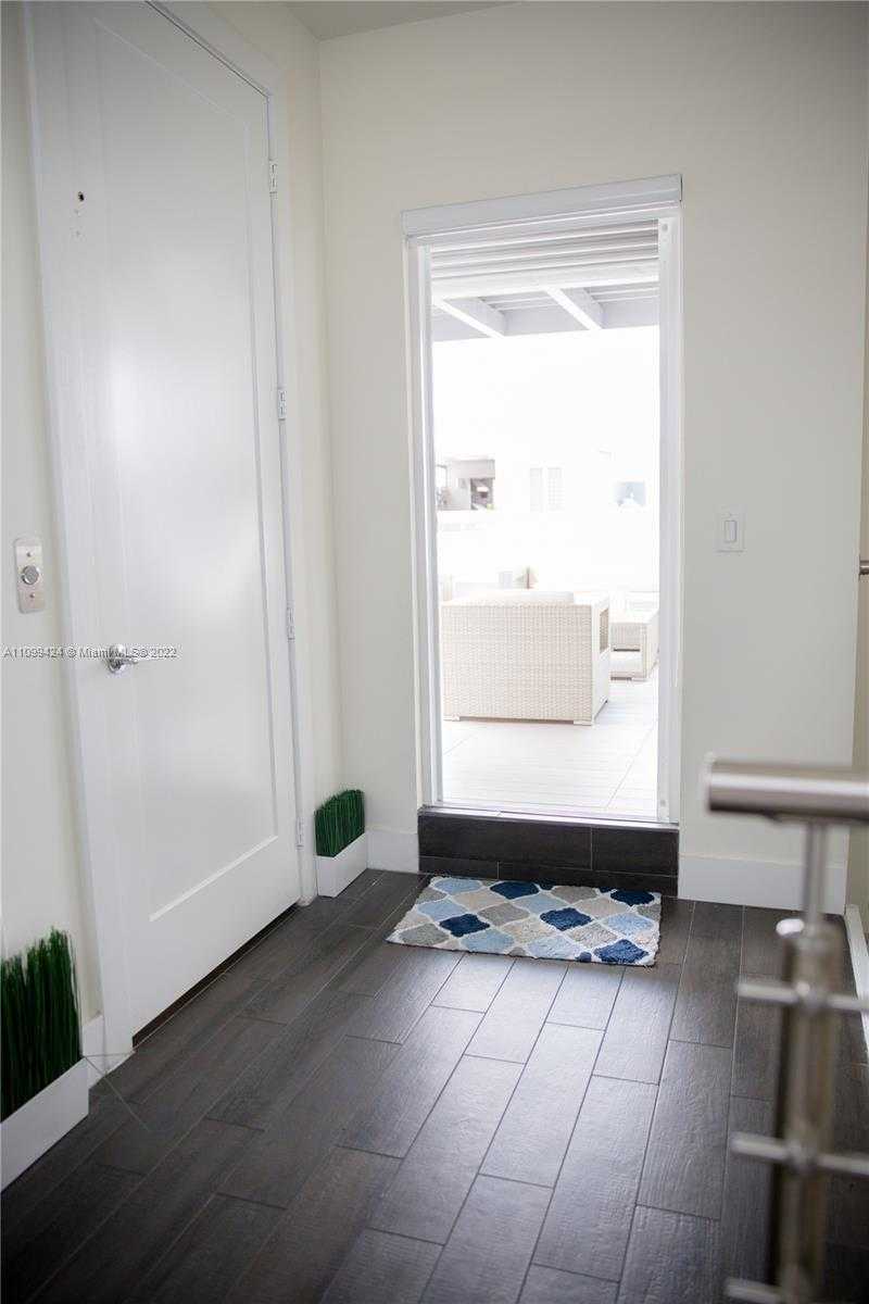 Small Image of 6641 NORTH WEST 105TH CT, Doral Number 8