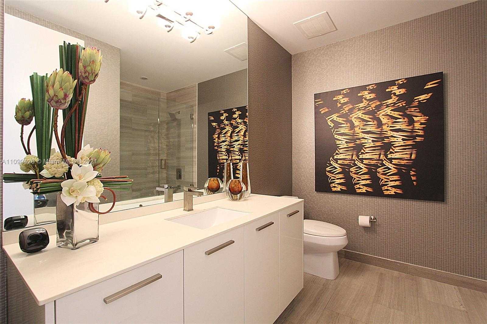 Small Image of 1300 BRICKELL BAY DR #4302, Miami Number 38