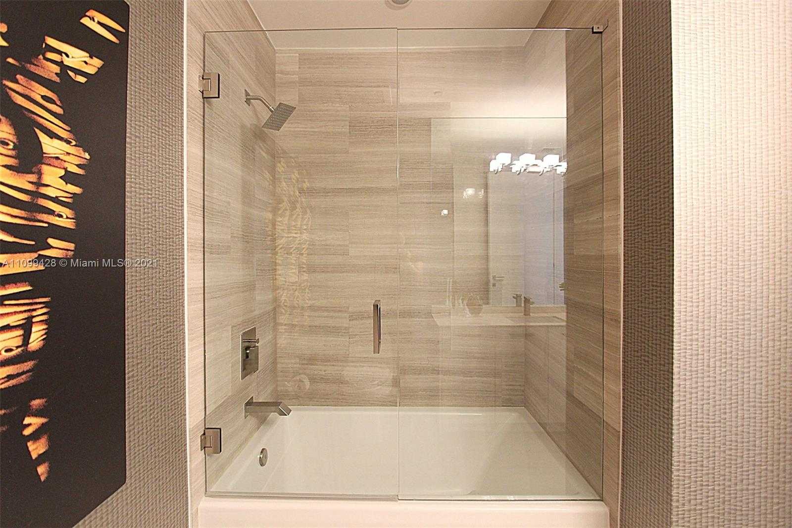Small Image of 1300 BRICKELL BAY DR #4302, Miami Number 39