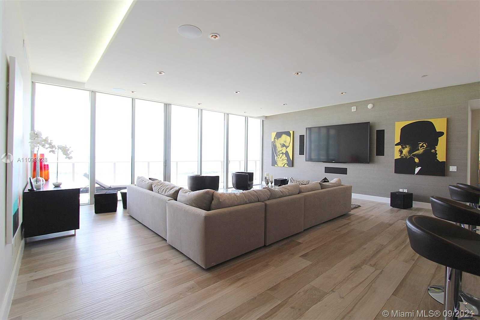 Small Image of 1300 BRICKELL BAY DR #4302, Miami Number 4