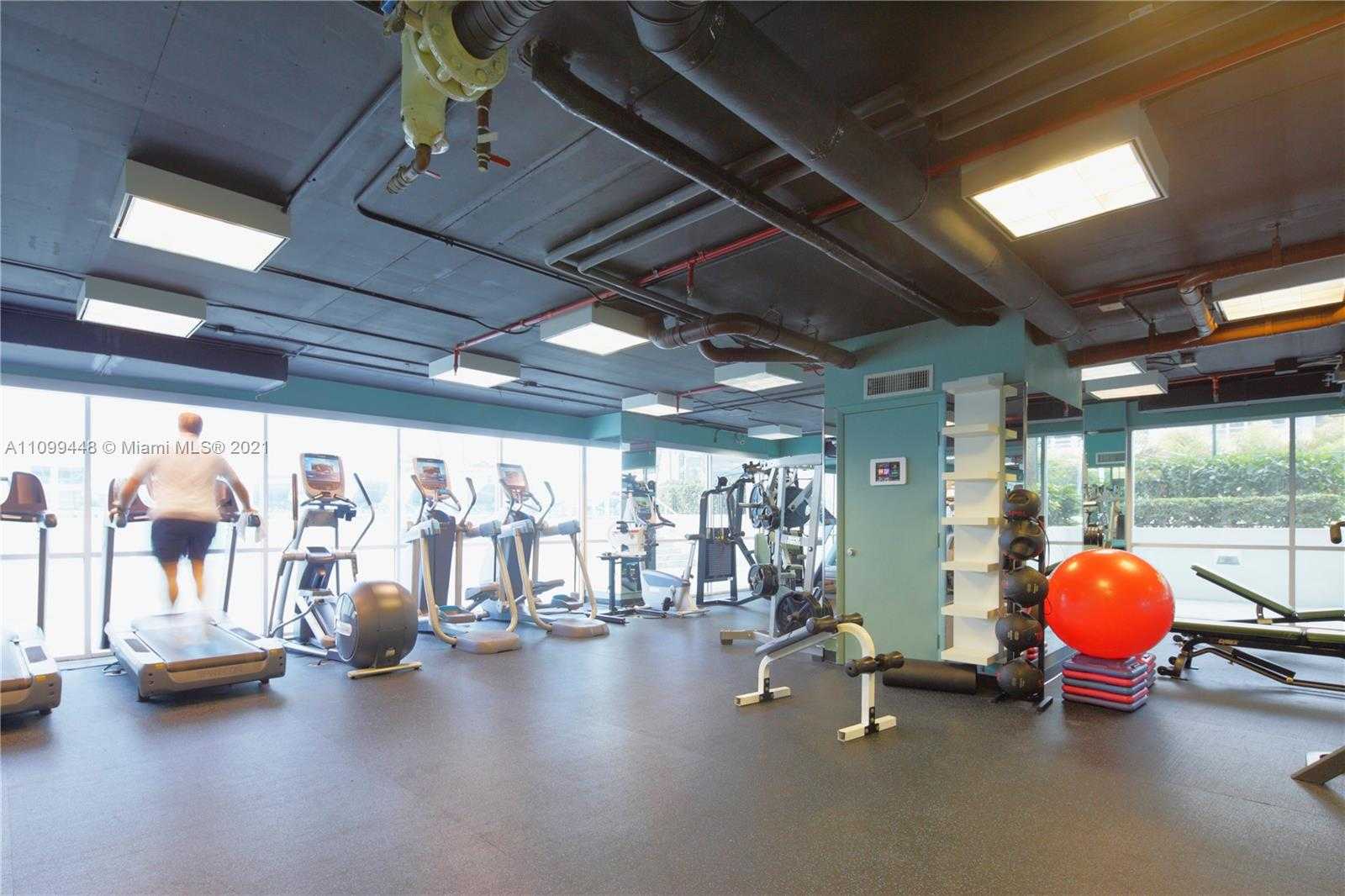 Small Image of 650 WEST AVE #2801, Miami Beach Number 15