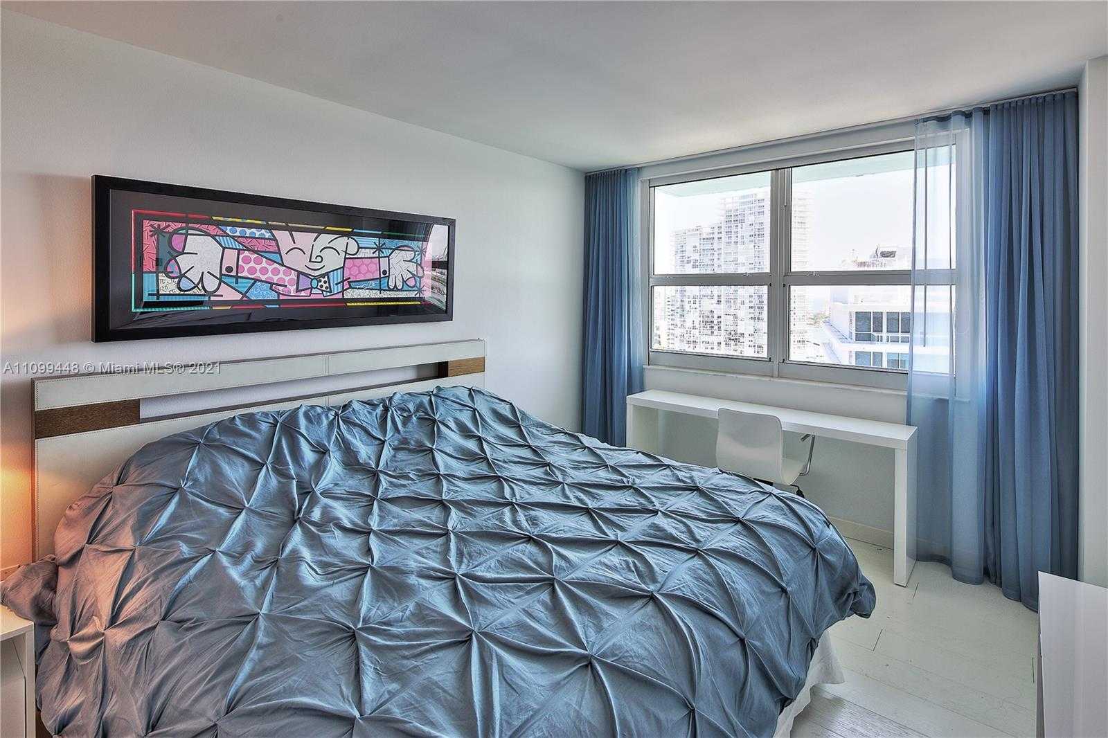Small Image of 650 WEST AVE #2801, Miami Beach Number 3