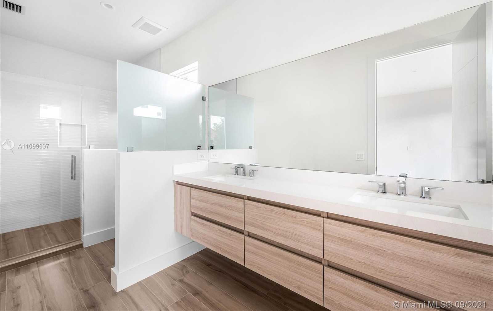 Small Image of 1348 SOUTH WEST 22ND TERRACE #1348, Miami Number 15