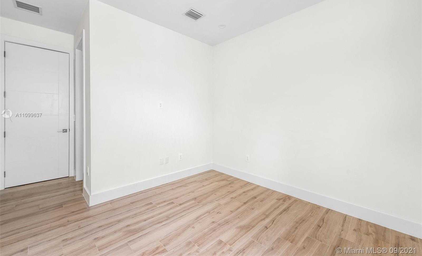 Small Image of 1348 SOUTH WEST 22ND TERRACE #1348, Miami Number 17