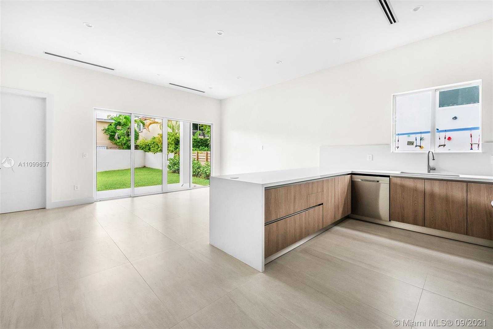 Small Image of 1348 SOUTH WEST 22ND TERRACE #1348, Miami Number 4