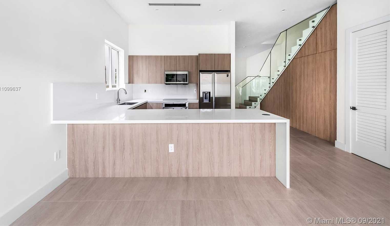 Small Image of 1348 SOUTH WEST 22ND TERRACE #1348, Miami Number 6