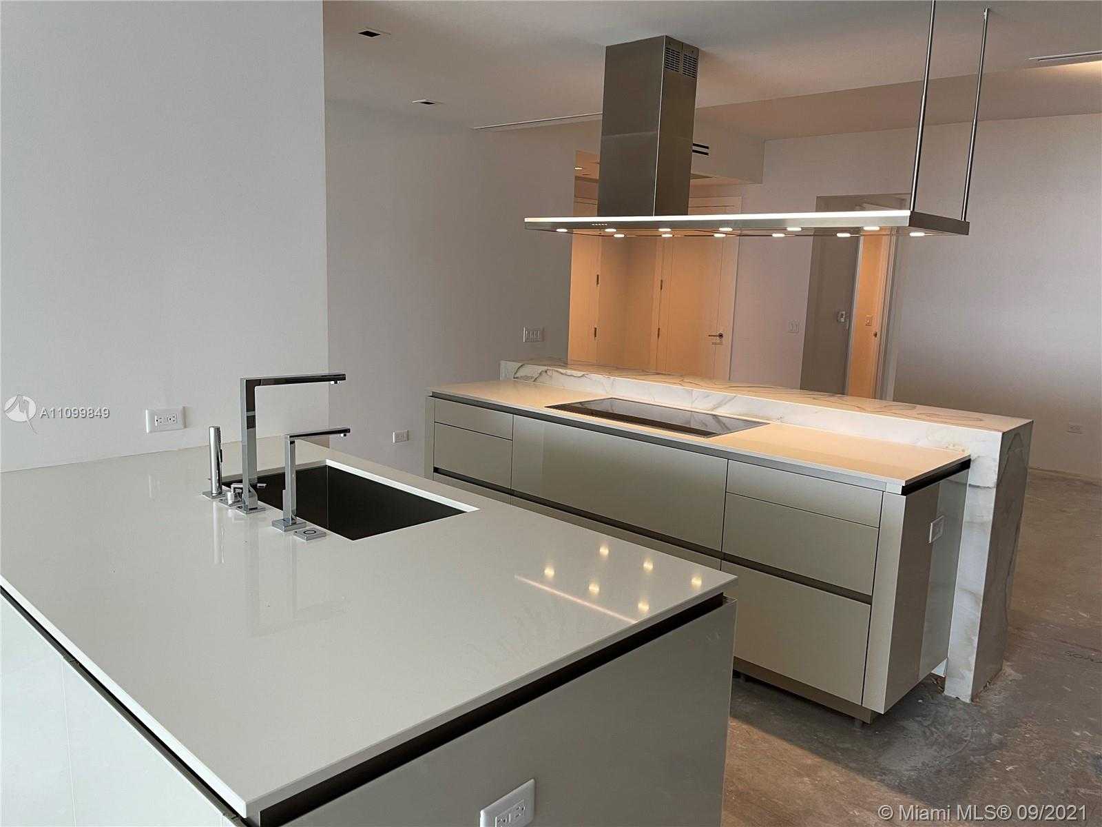 Small Image of 18501 COLLINS AVE #1003, Sunny Isles Beach Number 4