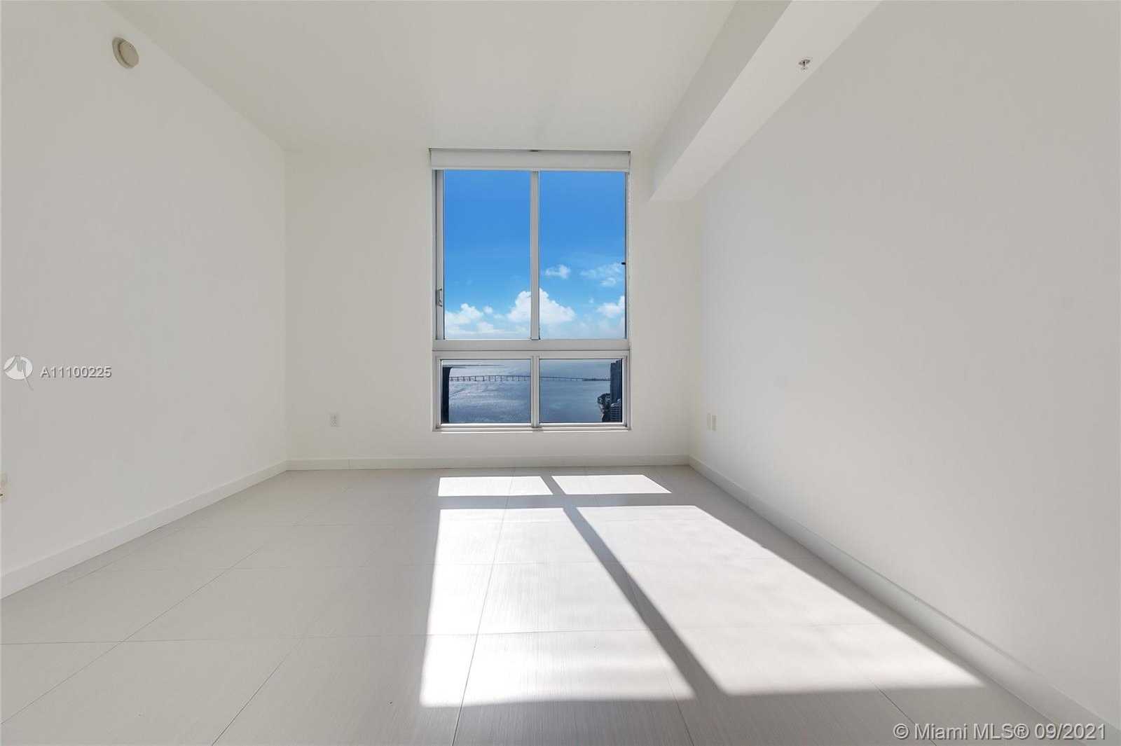 Small Image of 300 SOUTH BISCAYNE BLVD #T-3506, Miami Number 11