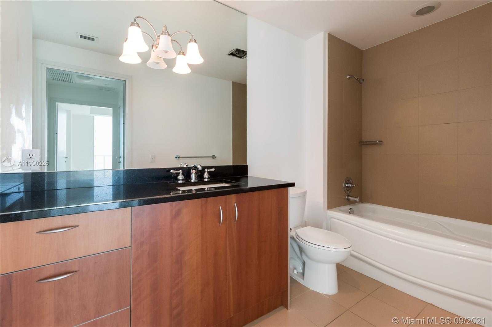 Small Image of 300 SOUTH BISCAYNE BLVD #T-3506, Miami Number 15