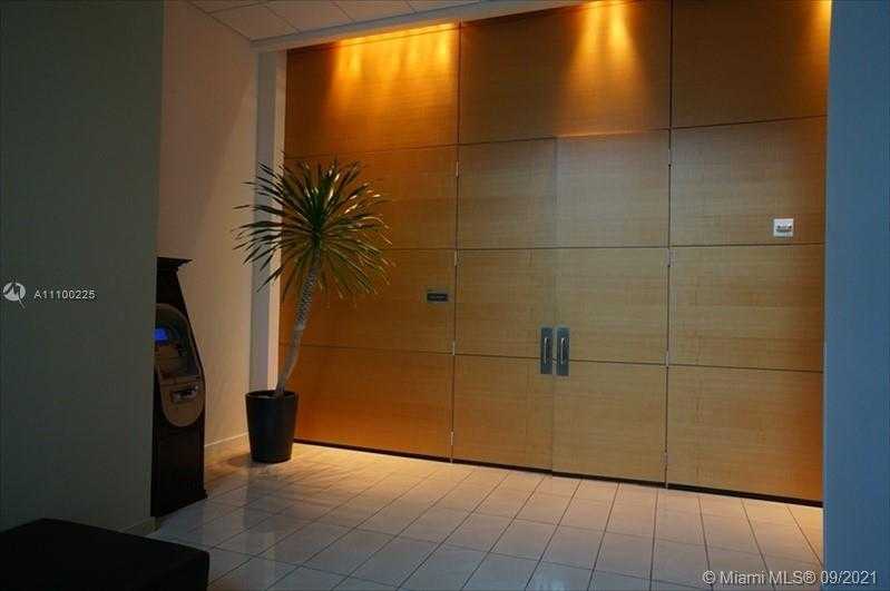 Small Image of 300 SOUTH BISCAYNE BLVD #T-3506, Miami Number 18