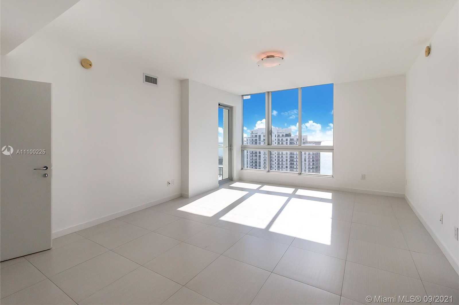 Small Image of 300 SOUTH BISCAYNE BLVD #T-3506, Miami Number 9