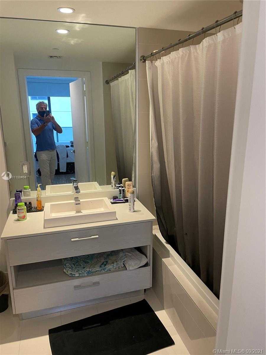 Small Image of 55 SOUTH WEST 9TH ST #2210, Miami Number 14