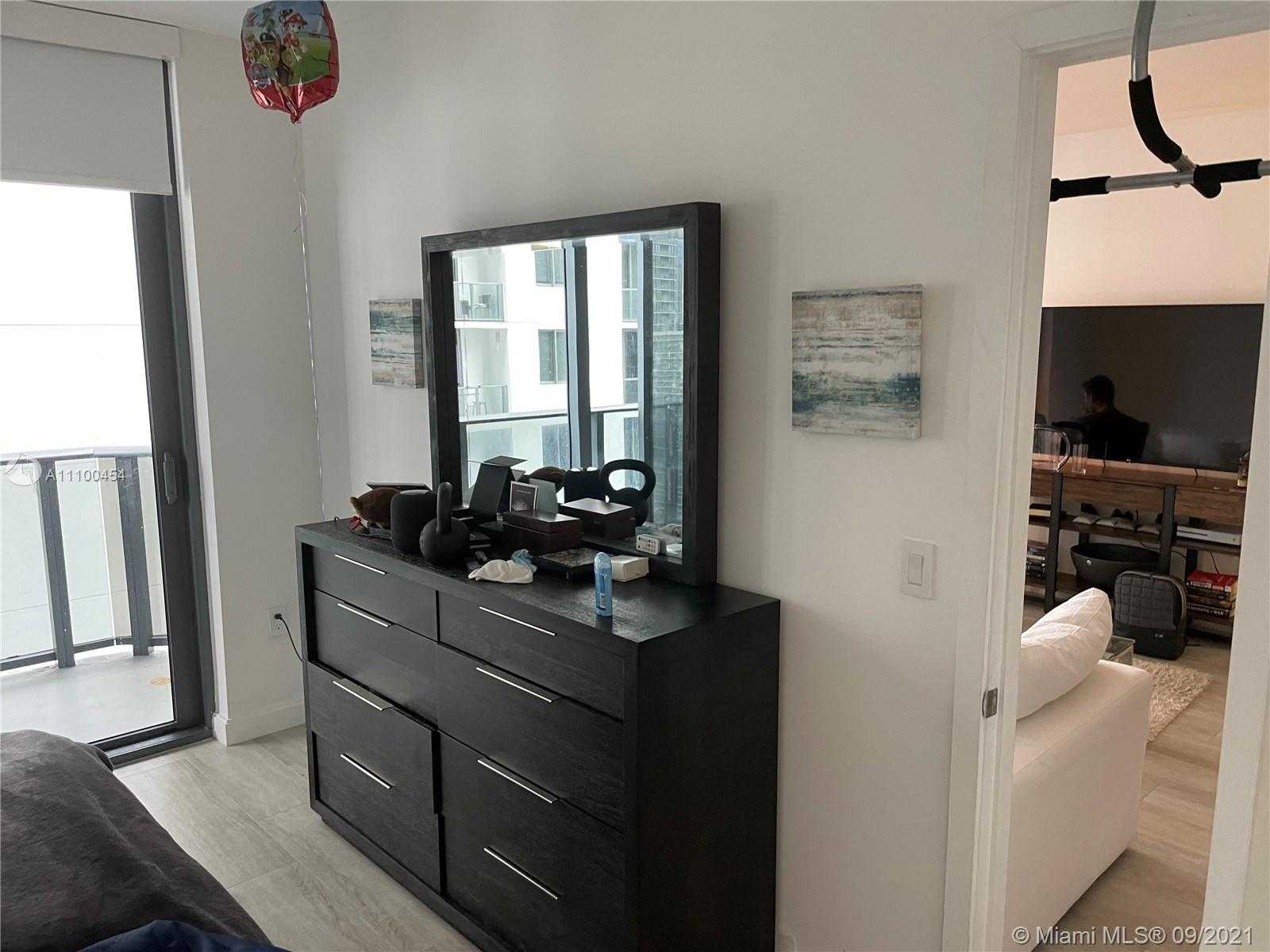 Small Image of 55 SOUTH WEST 9TH ST #2210, Miami Number 21