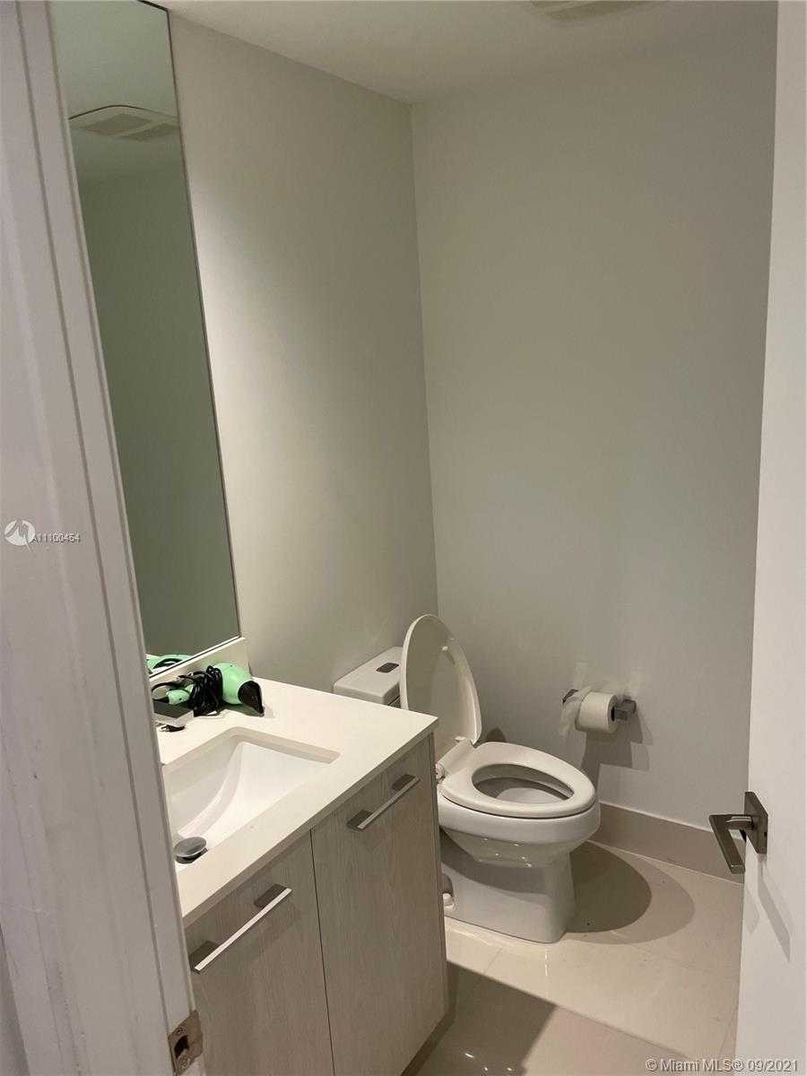 Small Image of 55 SOUTH WEST 9TH ST #2210, Miami Number 9