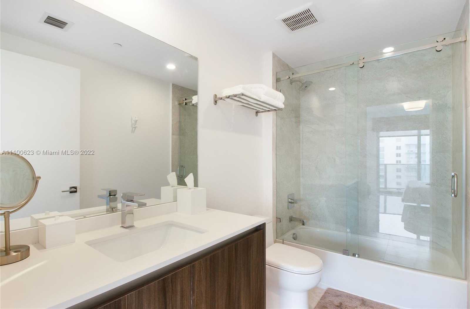 Small Image of 488 NORTH EAST 18TH ST #5009, Miami Number 7