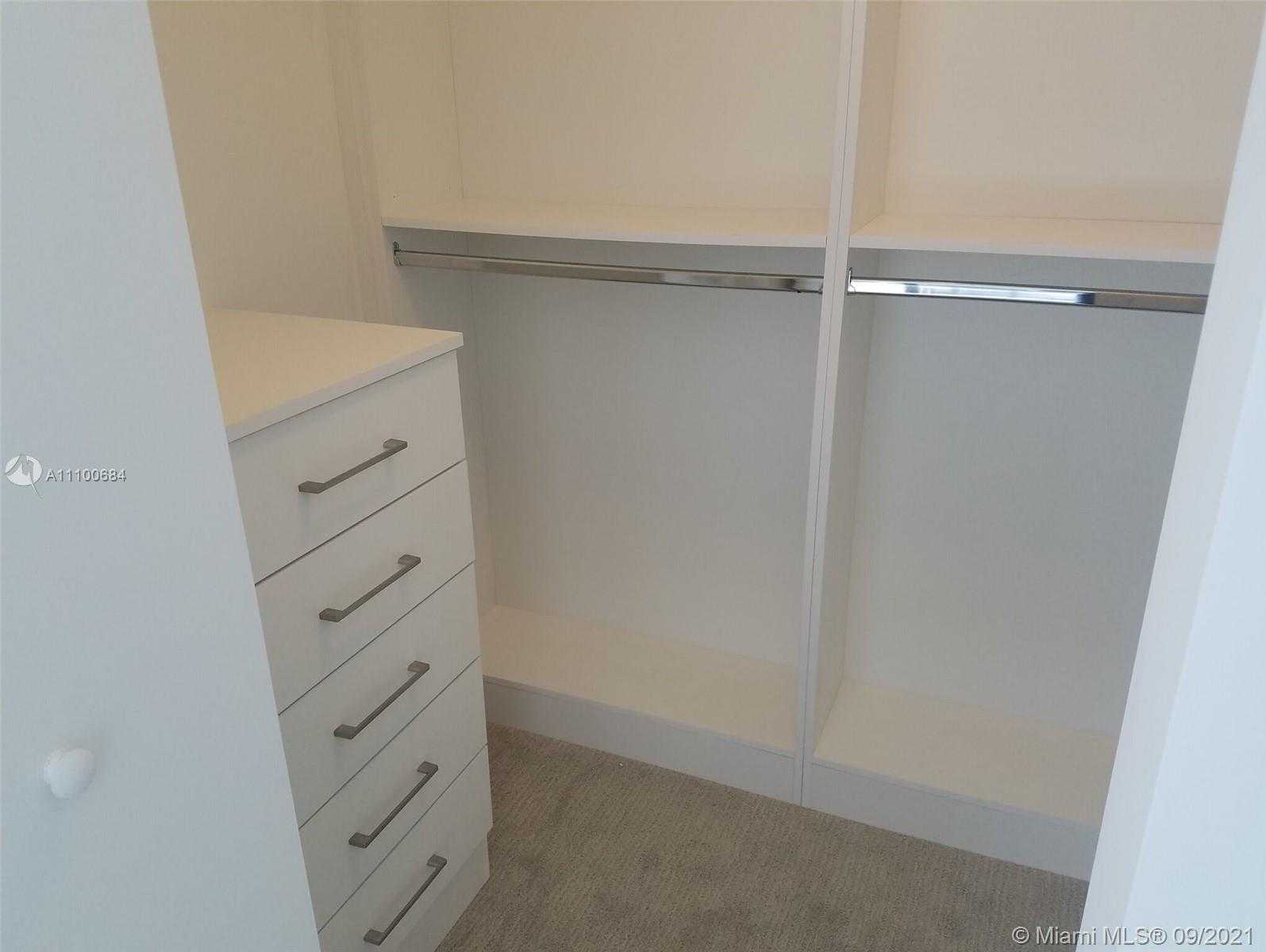 Small Image of 45 SOUTH WEST 9TH ST #2907, Miami Number 9