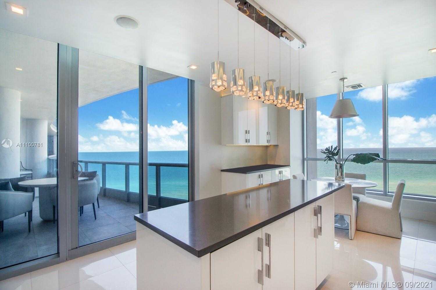 Small Image of 5959 COLLINS AVE #1605, Miami Beach Number 16