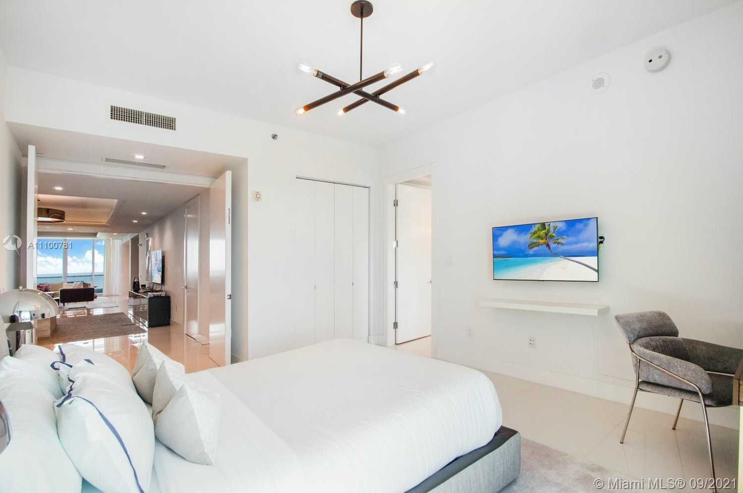Small Image of 5959 COLLINS AVE #1605, Miami Beach Number 26