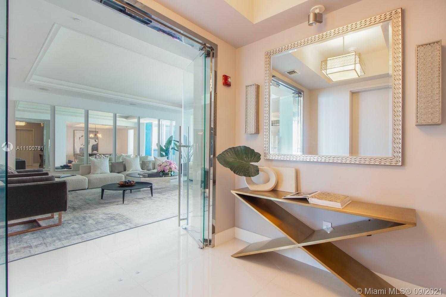 Small Image of 5959 COLLINS AVE #1605, Miami Beach Number 3