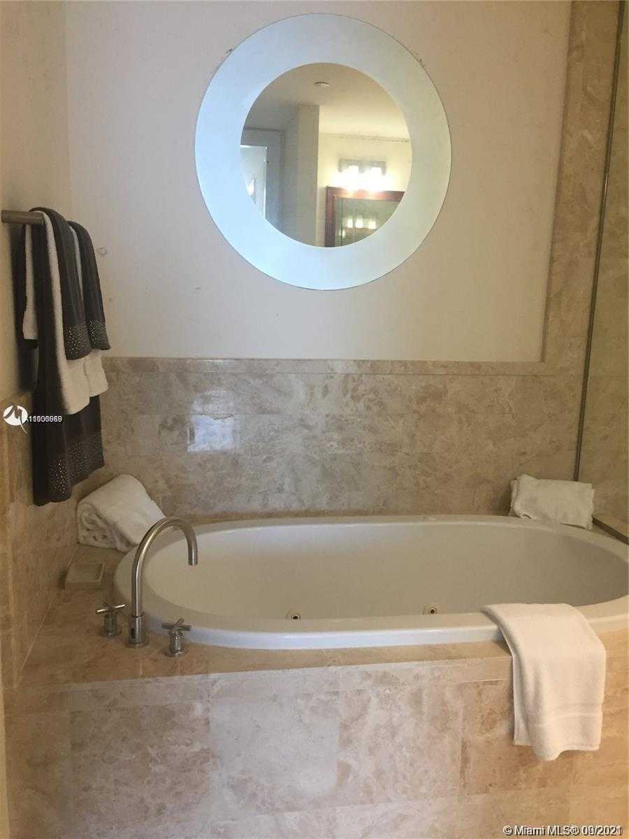 Small Image of 1425 BRICKELL AVE #59A, Miami Number 10