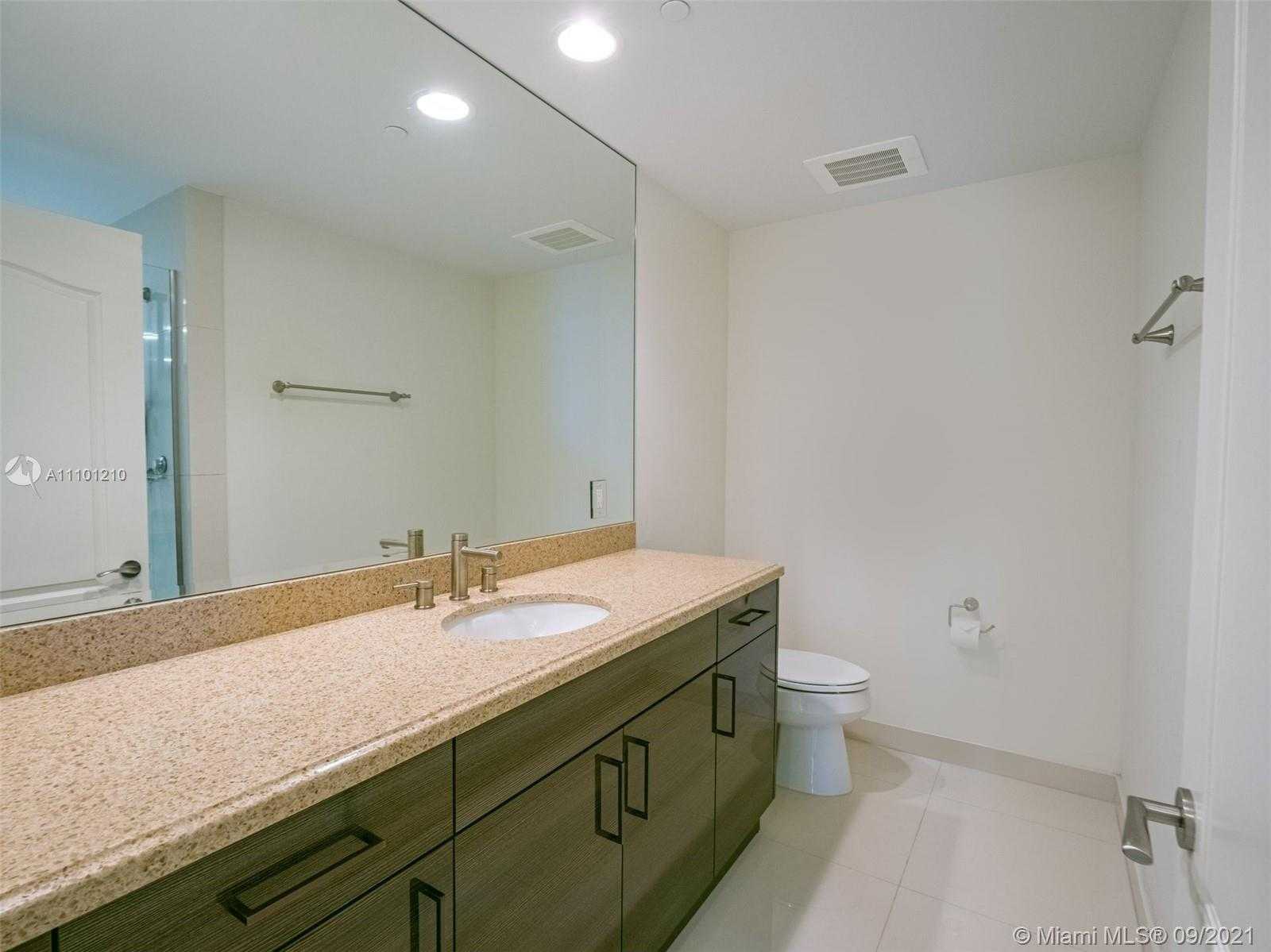 Small Image of 3415 NORTH OCEAN DRIVE #402, Hollywood Number 10