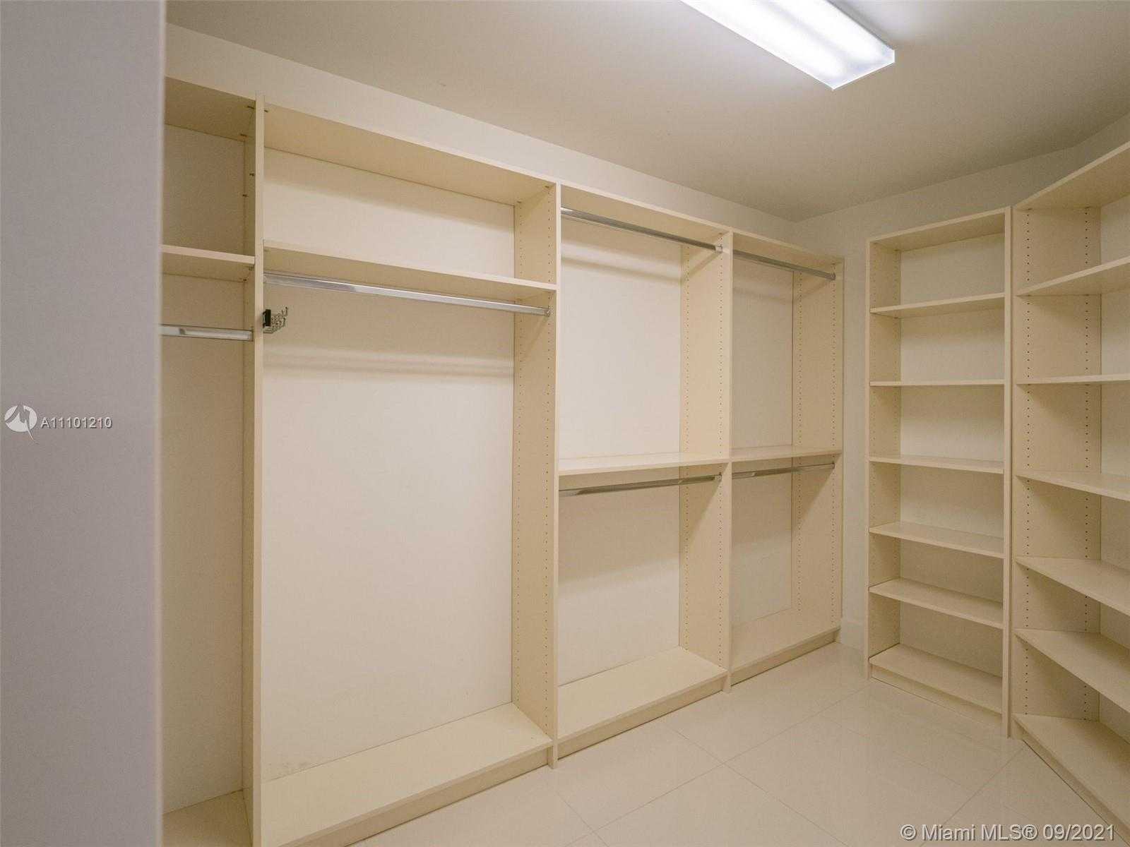 Small Image of 3415 NORTH OCEAN DRIVE #402, Hollywood Number 12